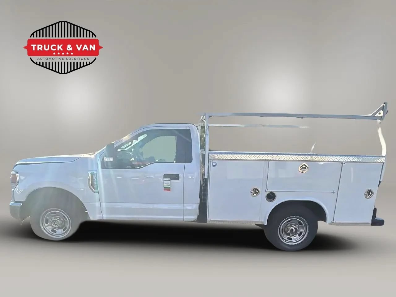 Used 2020 Ford F250 XL w/ Power Equipment Group RWD image 3