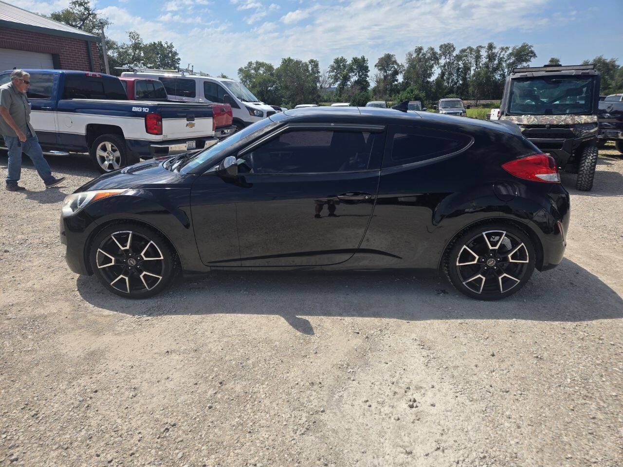 Used 2012 Hyundai Veloster w/ Style Pkg FWD image 5
