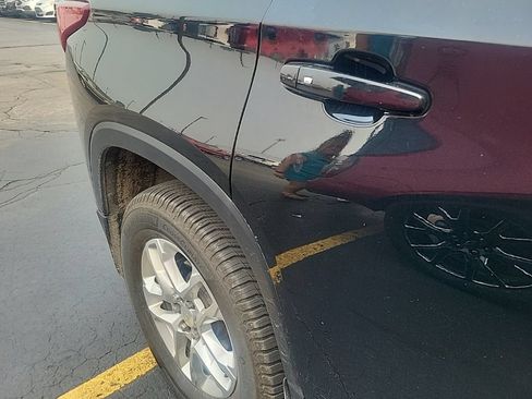 Used 2019 Chevrolet Traverse LT w/ LPO, Floor Liner Package AWD/4WD image 4