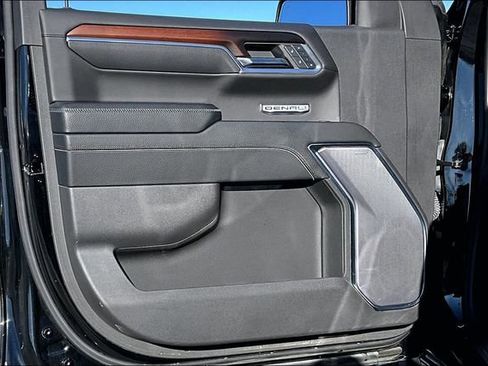 Used 2024 GMC Sierra 1500 Denali w/ Technology Package image 21