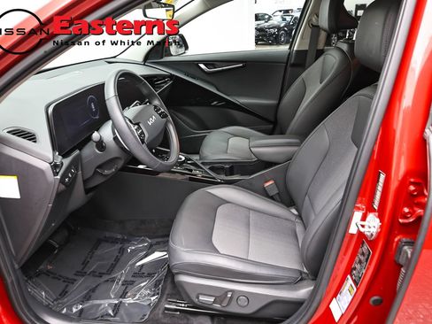 Used 2023 Kia Niro Wind w/ Wind Preserve Package FWD image 14