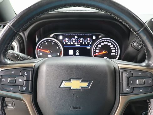Used 2021 Chevrolet Silverado 2500 High Country image 11