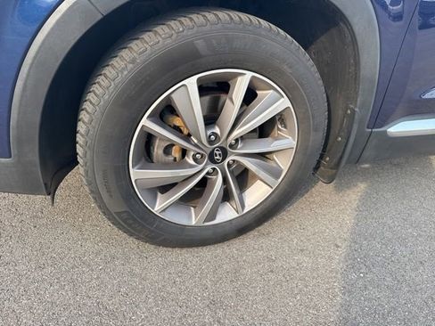 Used 2020 Hyundai Santa Fe SEL w/ Convenience Package image 10