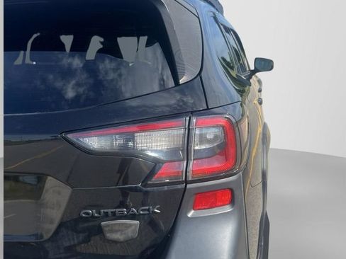 Used 2022 Subaru Outback Wilderness w/ Wilderness Package AWD/4WD image 17