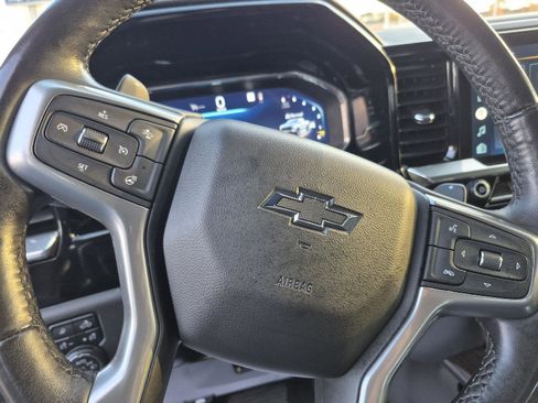 Used 2022 Chevrolet Silverado 1500 LT Trail Boss w/ Convenience Package II image 17