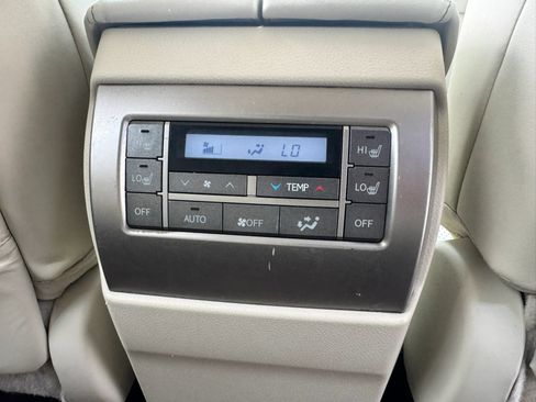 Used 2013 Lexus GX 460 w/ Comfort Plus Pkg AWD/4WD image 36