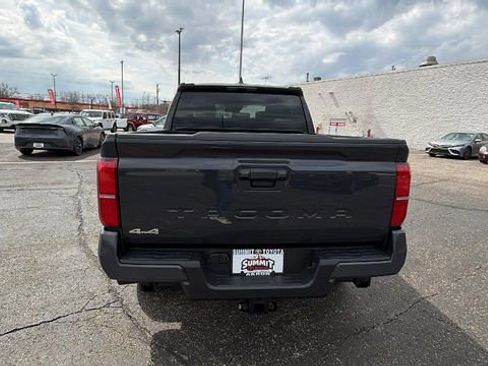 New 2026 Toyota Tacoma SR5 AWD/4WD image 4