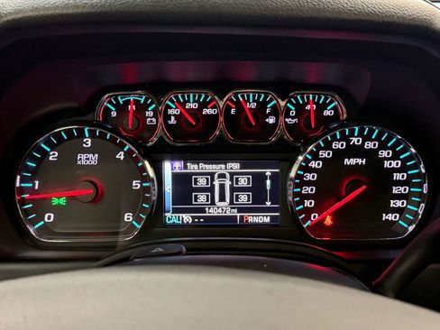 Used 2016 Chevrolet Suburban LTZ image 34