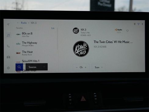 Certified 2025 Lexus ES 300h Ultra Luxury image 18