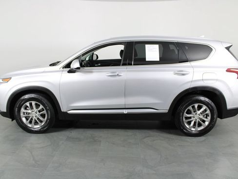 Used 2019 Hyundai Santa Fe SEL FWD image 12
