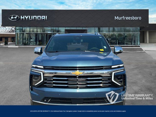 Used 2025 Chevrolet Tahoe Premier AWD/4WD image 2