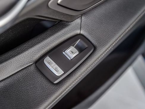 Used 2019 BMW 740i w/ M Sport Package RWD image 56