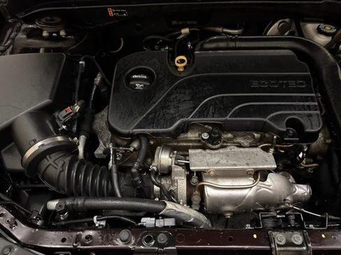 Used 2020 Chevrolet Malibu LT image 19