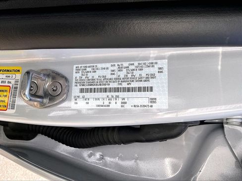 Used 2025 Ford Escape ST-Line AWD/4WD image 33