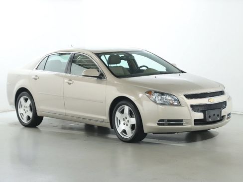 Used 2009 Chevrolet Malibu LT w/ HFV6 Engine Package FWD image 9