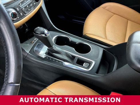 Used 2021 Chevrolet Equinox Premier FWD image 16