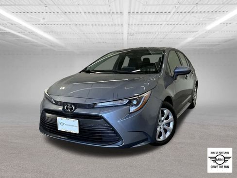 Used 2024 Toyota Corolla LE image 1
