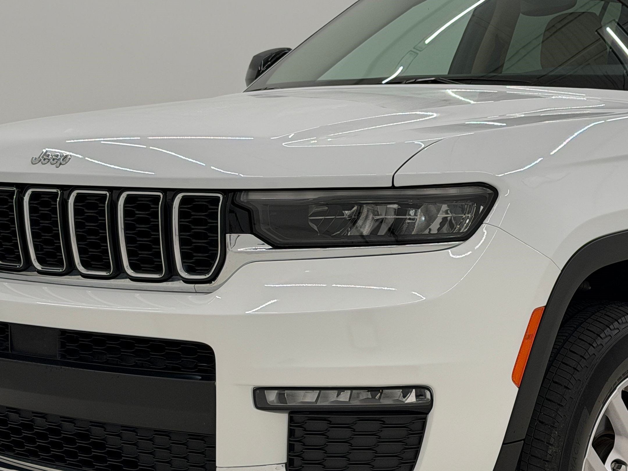 Used 2022 Jeep Grand Cherokee L Limited AWD/4WD image 12