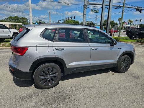 Used 2024 Volkswagen Taos S FWD image 6