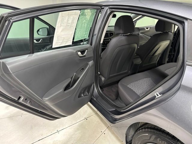 Used 2018 Hyundai Ioniq Blue FWD image 21