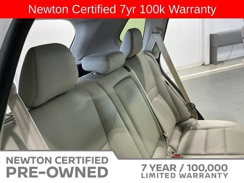 Used 2024 Nissan Rogue SV w/ SV Premium Package FWD image 13