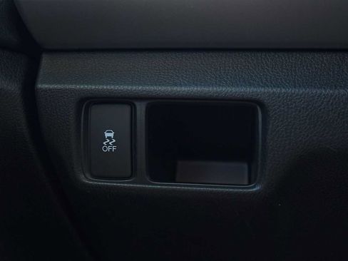 Used 2012 Honda Accord LX image 24