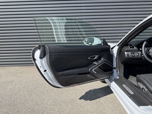 Certified 2024 Porsche 718 Cayman image 18