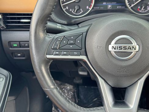 Used 2022 Nissan Sentra SV w/ SV Premium Package image 20