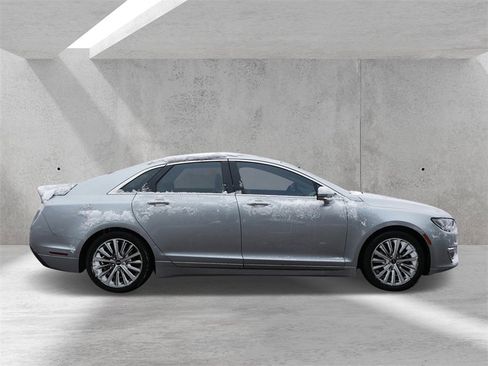 Used 2020 Lincoln MKZ AWD image 2