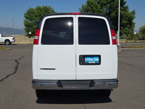 Used 2023 Chevrolet Express 3500 LT w/ LT Preferred Equipment Group RWD image 13