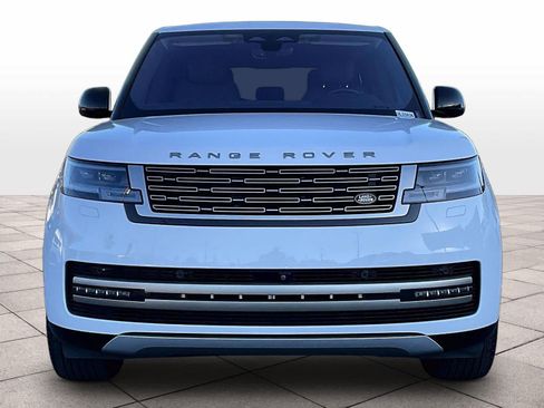 Used 2023 Land Rover Range Rover Long Wheelbase SE AWD/4WD image 3