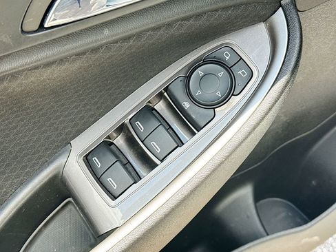 Used 2023 Chevrolet Malibu LS FWD image 19