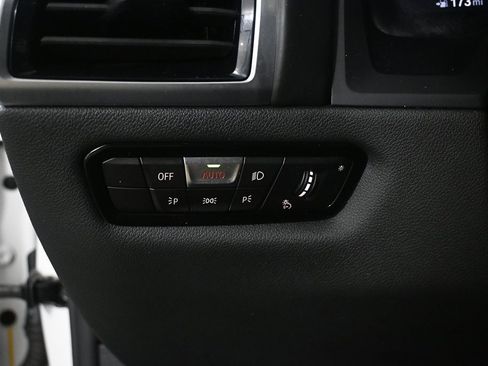 Used 2020 BMW 840i Gran Coupe w/ M Sport Package image 9