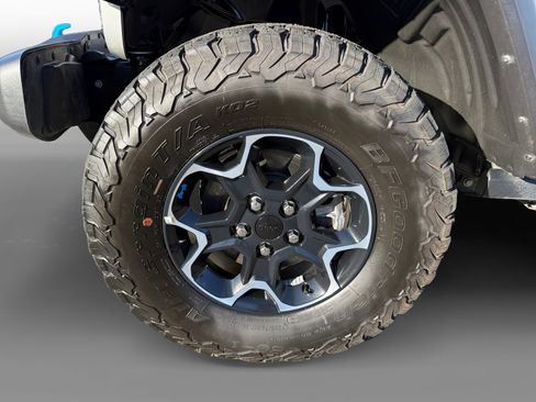 Used 2023 Jeep Wrangler Unlimited Rubicon 4xe image 9