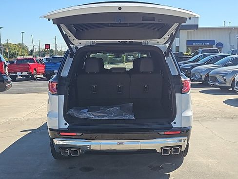 New 2026 GMC Acadia Denali w/ Super Cruise Package image 5