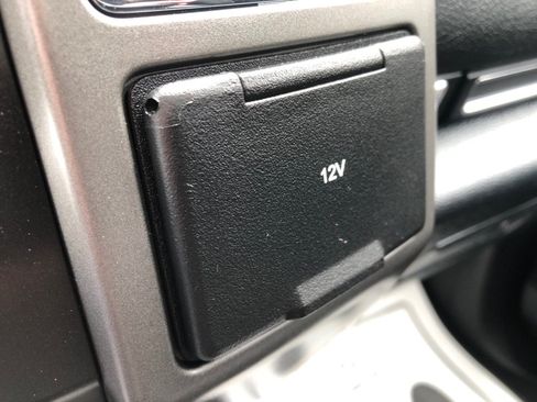 Used 2020 Ford Expedition XLT w/ Equipment Group 202A AWD/4WD image 33