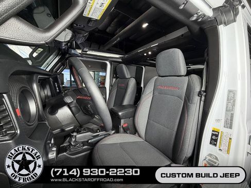 Used 2024 Jeep Wrangler Unlimited Rubicon w/ Technology Group AWD/4WD image 22
