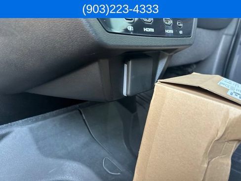 Used 2026 GMC Yukon AT4 Ultimate w/ LPO, Floor Liner Package AWD/4WD image 43