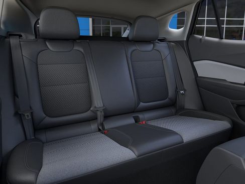 New 2026 Chevrolet Trax LT image 17