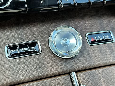 New 2026 Lincoln Navigator L Reserve AWD/4WD image 21