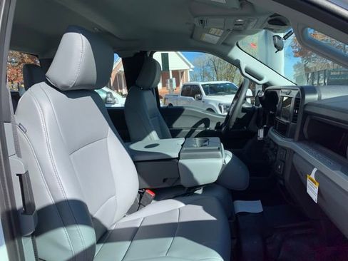 New 2026 Ford F550 4x4 Supercab Super Duty image 24