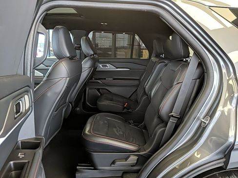 Used 2025 Ford Explorer ST image 13