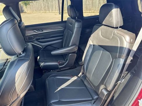 Used 2023 Jeep Grand Cherokee L Overland image 29