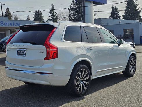 Certified 2025 Volvo XC90 B5 Core image 3