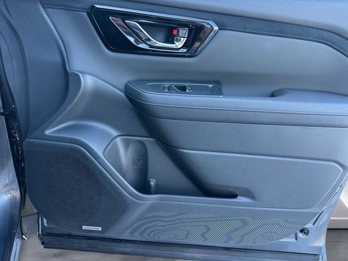 Used 2025 Subaru Forester Limited image 15