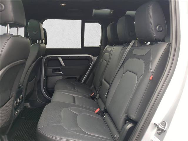 Used 2023 Land Rover Defender 110 X-Dynamic SE AWD/4WD image 22