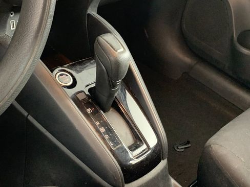 Used 2021 Nissan Versa S FWD image 25
