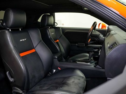 Used 2008 Dodge Challenger SRT8 RWD image 22