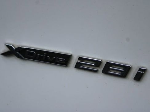 Used 2017 BMW X1 xDrive28i image 7