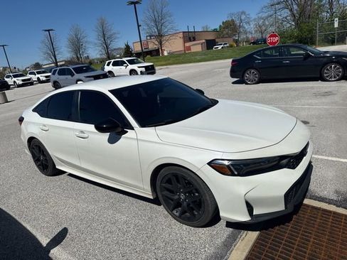 Used 2025 Honda Civic Sport image 1